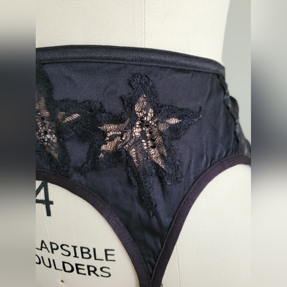 DITA VON TEESE satin stocking garters with nude lace detail - Picture 6 of 12